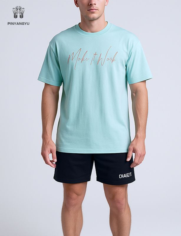 Camisetas de talla grande para hombre con impresión de serigrafía dorada y logotipo gráfico impreso en lámina dorada al por mayor